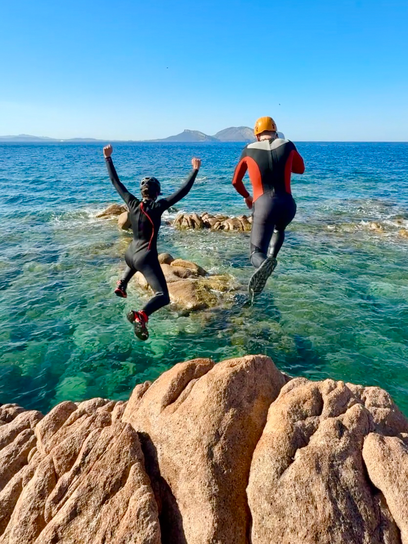 CANYONING MEDITERRANEO & COASTEERING CAPO CERASO (Olbia)